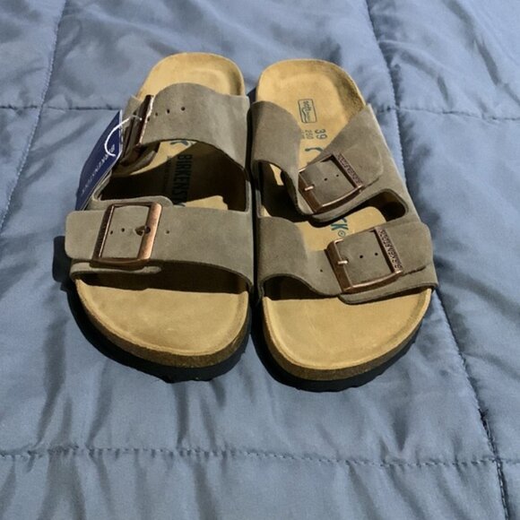 Arizona Taupe Sandals 39 (Woman’s 8 / 8.5) Soft Footbed Narrow - Picture 2 of 3